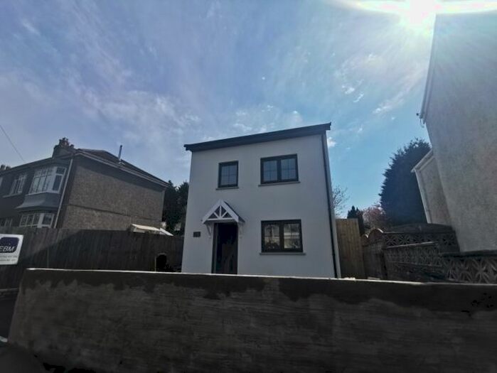3 Bedroom Property To Rent In Ceri&rsquo;S Cottage, Peniel Green Road, Llansamlet, SA7