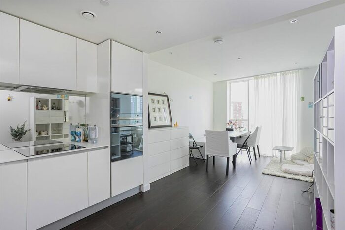 2 Bedroom Flat To Rent In Sky Gardens, Wandsworth Road, Nine Elms, London, SW8