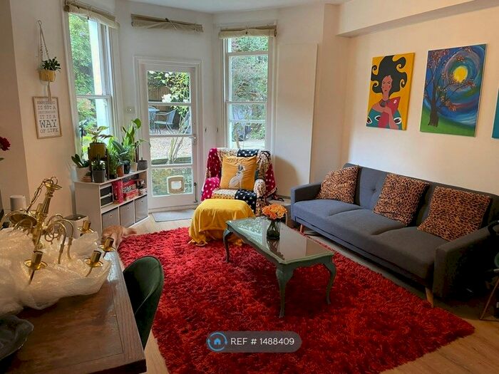 1 Bedroom Flat To Rent In Hammersmith, London, W14