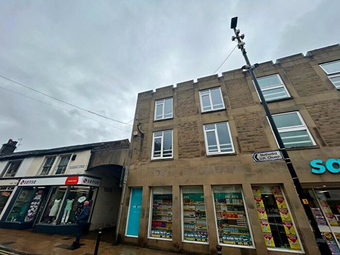 2 Bedroom Flat To Rent In High Street, Skipton, BD23