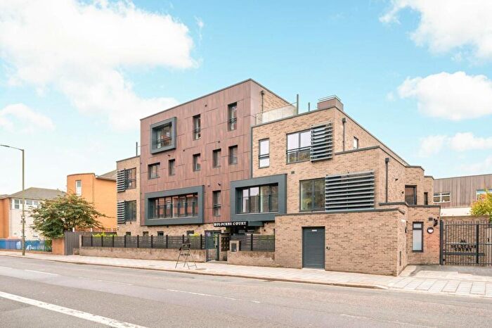 1 Bedroom Apartment To Rent In The Hyde, London, NW9