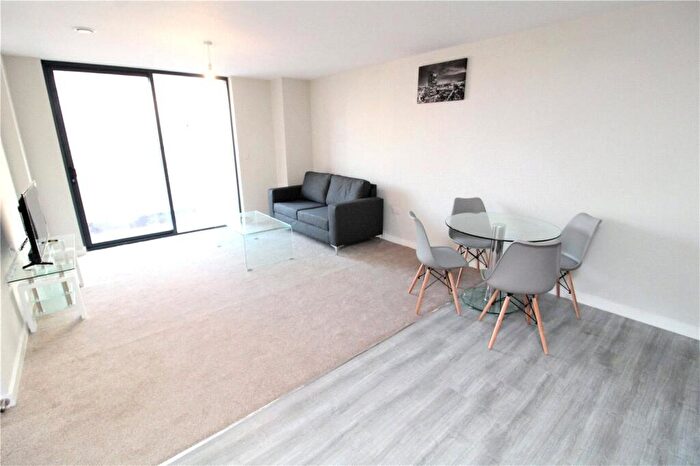 2 Bedroom Flat To Rent In Adelphi Wharf B, Adelphi Street, Salford, Greater Manchester, M3