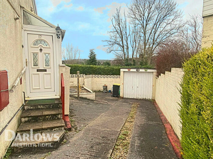 3 Bedroom Bungalow For Sale In High Trees, Merthyr Tydfil, CF48