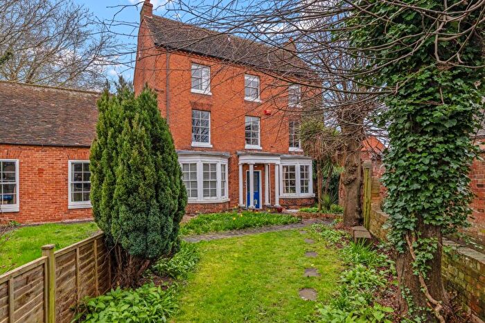 2 Bedroom Duplex For Sale In Russell Terrace, Leamington Spa, CV31