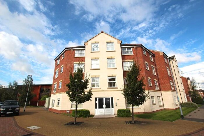 2 Bedroom Flat To Rent In Mountbatten Way, Chilwell, Beeston, Nottingham, NG9