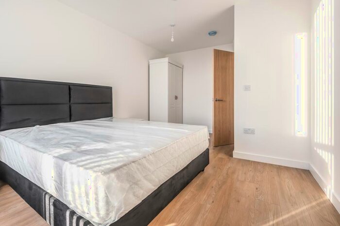 1 Bedroom Apartment To Rent In Royal Winchester House, Bracknell, RG12
