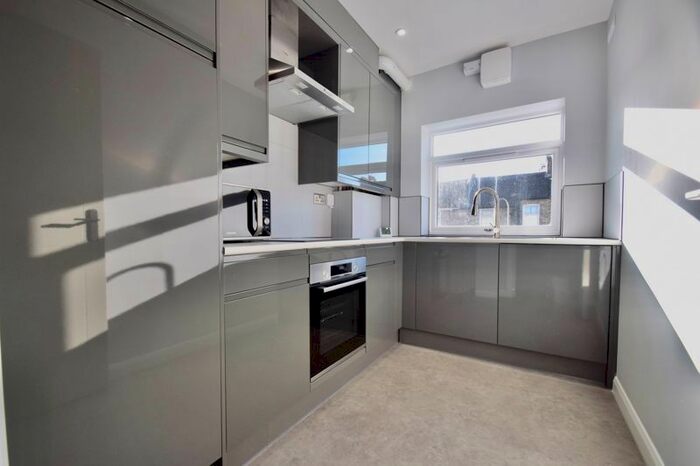 1 Bedroom Flat To Rent In Abbey Parade, London SW19