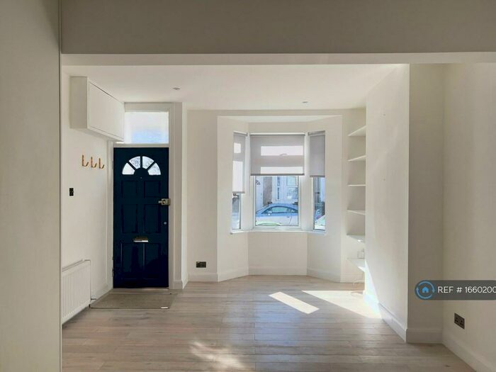 2 Bedroom Terraced House To Rent In Vernon Road, London, E15