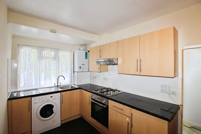 2 Bedroom Flat To Rent In Station Parade, Northolt Road, South Harrow, HA2