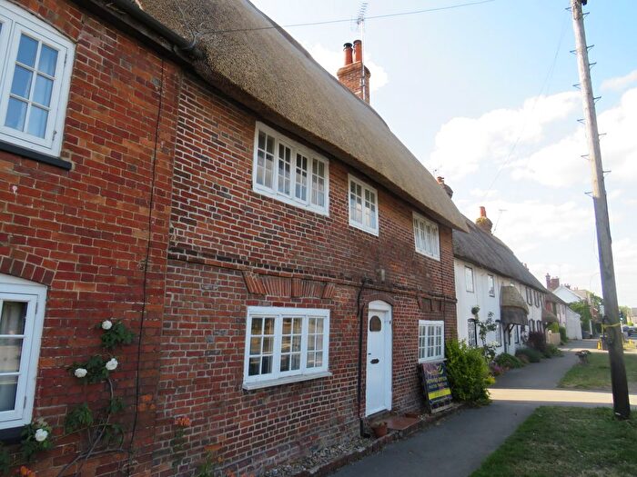 4 Bedroom Property To Rent In The Headlands, Downton, Salisbury, SP5