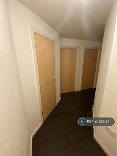 2 Bedroom Flat To Rent In Runnel Court, Barking, IG11