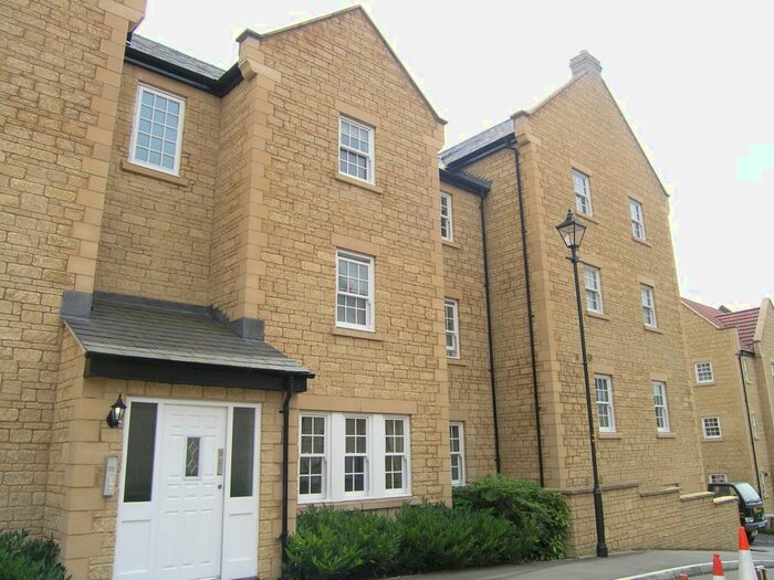 2 Bedroom Apartment To Rent In Flowers Yard, Chippenham, SN15
