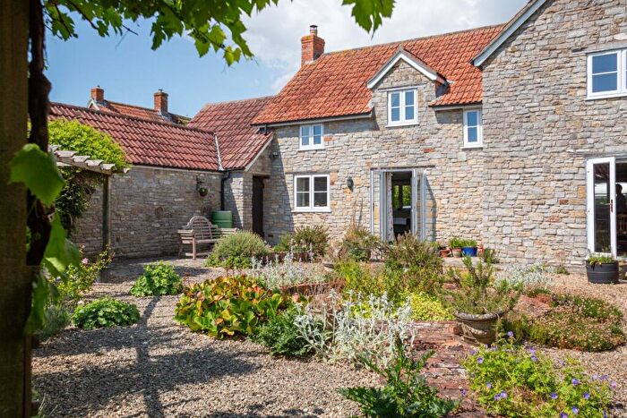 4 Bedroom Detached House For Sale In Stocks Lane, North Wootton, BA4