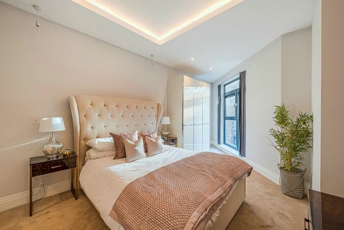 2 Bedroom Apartment To Rent In Muswell Hill, Muswell Hill, N10