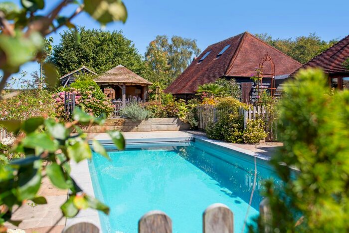 5 Bedroom Detached House For Sale In Goldbridge Road, Uckfield, TN22