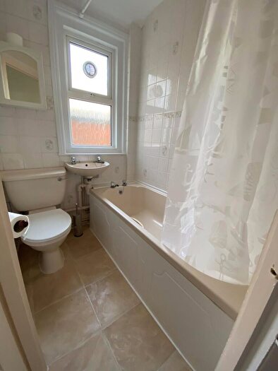 5 Bedroom Terraced House To Rent In Kings Road, Exeter, EX4