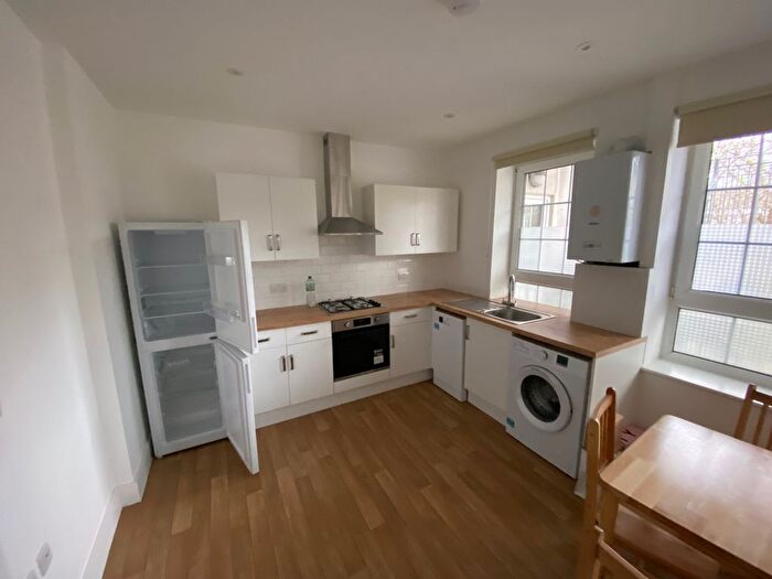 1 Bedroom Flat To Rent In Wapping Lane, Wapping, E1W
