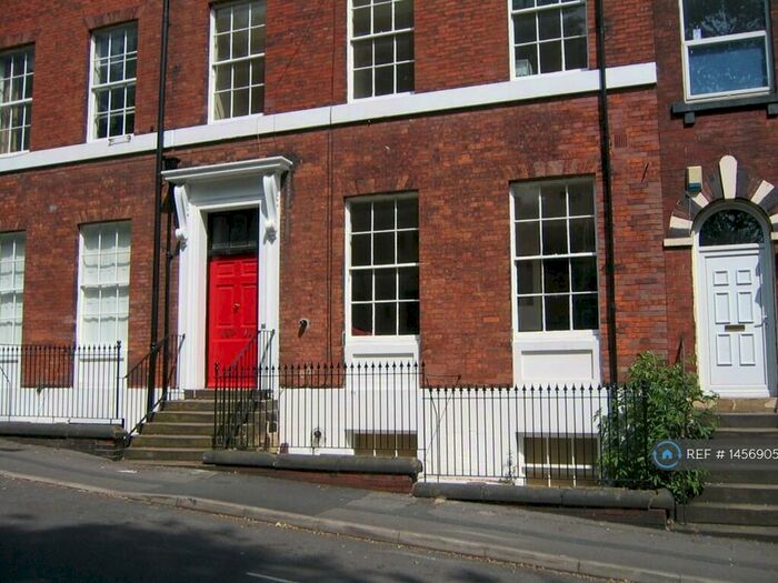 2 Bedroom Flat To Rent In Hanover Square, Leeds, LS3