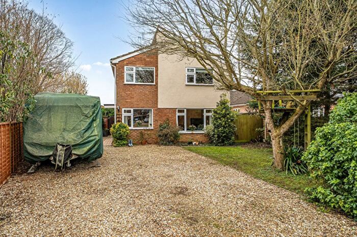 4 Bedroom Detached House For Sale In Paddock Close, Pershore, WR10
