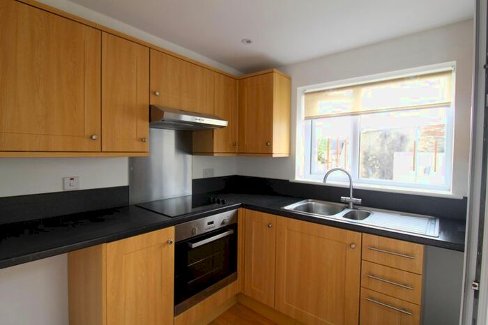 Studio To Rent In Mount Gould Road, Plymouth, PL4