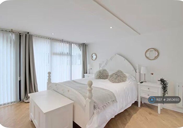 Studio To Rent In Drayton Parslow, Milton Keynes, MK17
