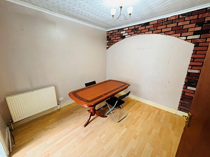 2 Bedroom Town House To Rent In Halley Road, London, E7