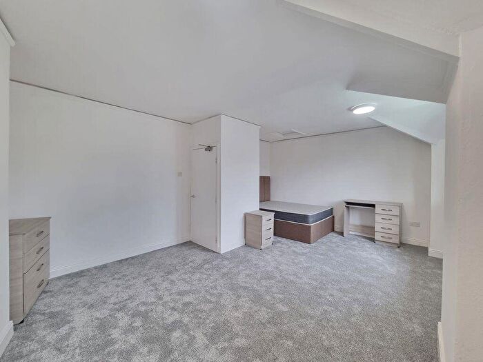 5 Bedroom Apartment To Rent In Braunstone Gate, Leicester, LE3