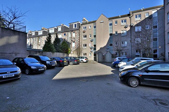 1 Bedroom Flat To Rent In Ashvale Court, Aberdeen, AB10