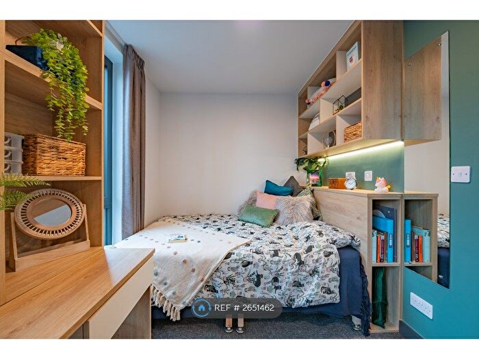 Studio To Rent In Oak House, Leeds, LS3