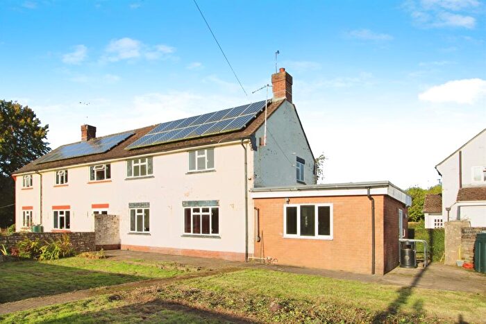 3 Bedroom Semi-Detached House For Sale In Fairleigh, Michaelston-Le-Pit, Dinas Powys, CF64
