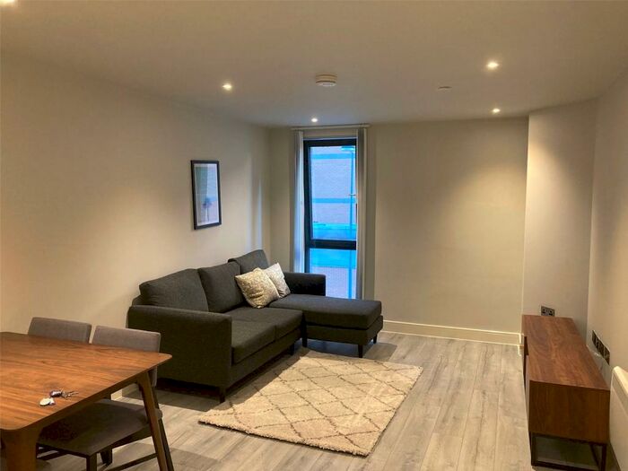 2 Bedroom Apartment To Rent In Broad Street, Birmingham, B15