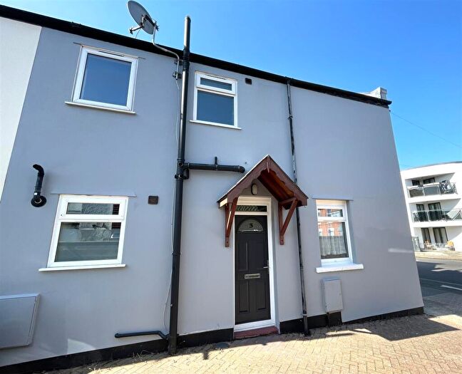 2 Bedroom End Of Terrace House For Sale In The Mews, PO4