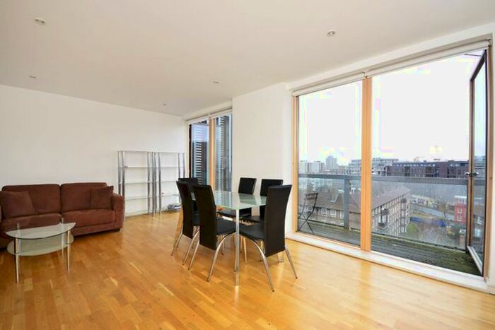 2 Bedroom Flat To Rent In Provost Street, Old Street, London, N1