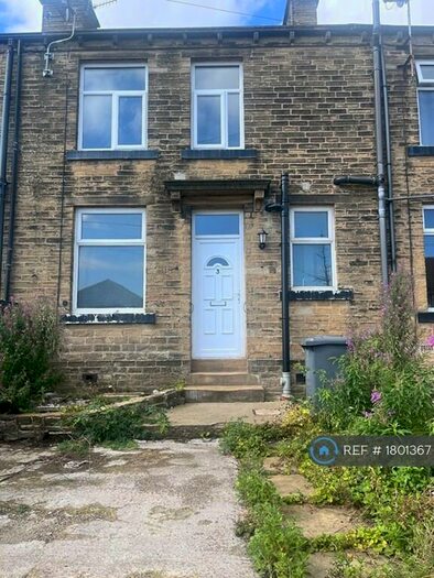 2 Bedroom Terraced House To Rent In Cranbrook Street, Clayton, Bradford, BD14