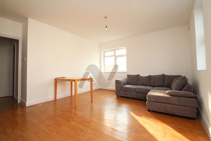 3 Bedroom Maisonette To Rent In Vartry Road, Stamford Hill, London, N15