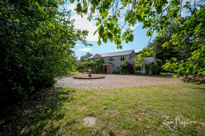 4 Bedroom Detached House For Sale In Kelvedon, CO5