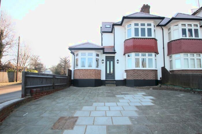 5 Bedroom Semi-Detached House To Rent In Spring Gardens, Orpington, BR6