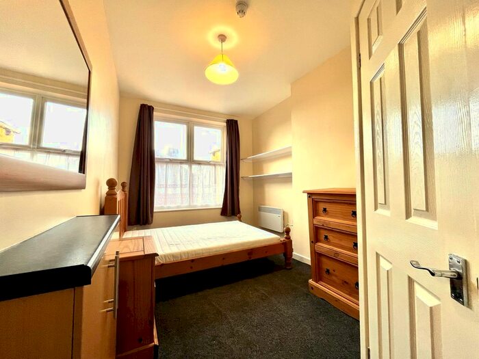 1 Bedroom Flat To Rent In Conference Road, Armley, Leeds, LS12