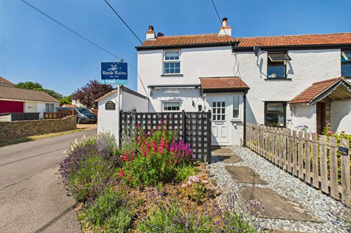 2 Bedroom Semi-Detached House For Sale In Duck Lane, Kenn, Clevedon, North Somerset, BS21