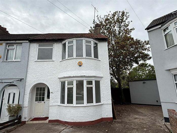 3 Bedroom Semi-Detached House To Rent In Rosebery Avenue, Harrow, HA2