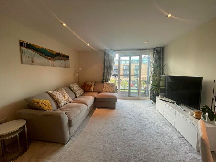 2 Bedroom Apartment To Rent In Ferry Court, Cardiff, CF11