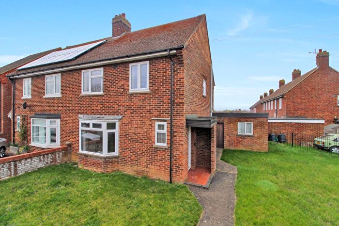 3 Bedroom Terraced House For Sale In Everest Close, Arlesey, SG15