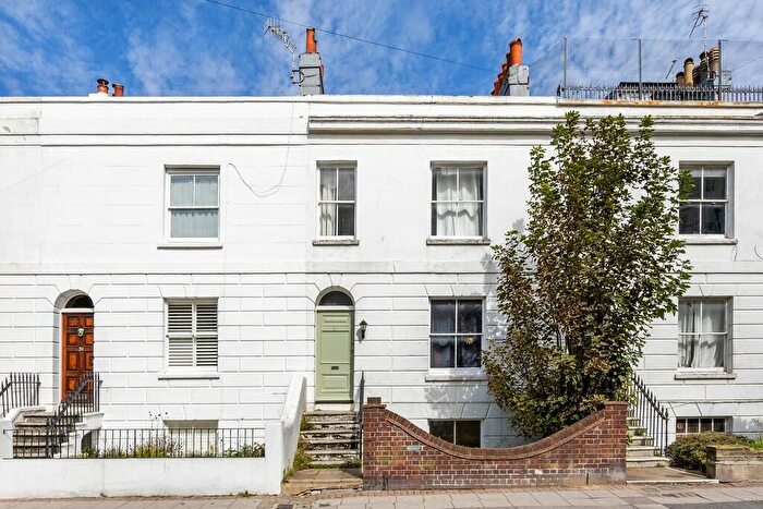 1 Bedroom Apartment To Rent In St Georges Road, Kemp Town, BN2