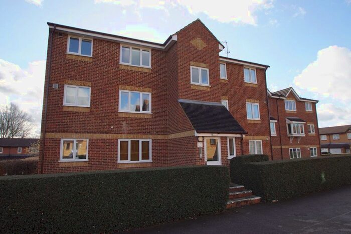 1 Bedroom Flat To Rent In Lowestoft Drive, Burnham, Slough SL1