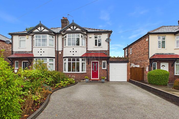 3 Bedroom Semi-Detached House For Sale In Chester Road, Grappenhall, WA4
