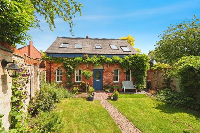 2 Bedroom Character Property For Sale In Trent Lane, Weston-On-Trent, Derby, DE72