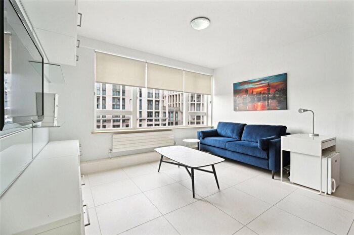 1 Bedroom Flat To Rent In Millbank Court, John Islip Street, Westminster, London, SW1P