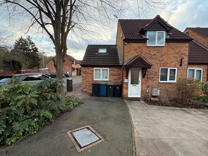 2 Bedroom End Of Terrace House To Rent In Herons Court, West Bridgford, Nottingham, NG2