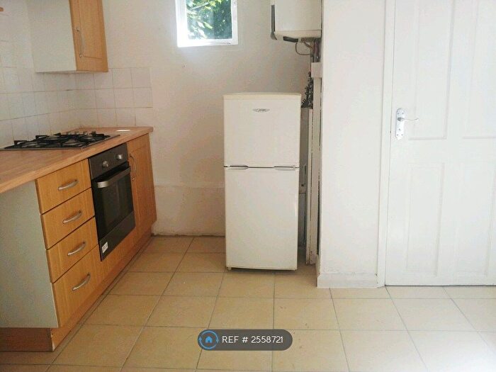 5 Bedroom Terraced House To Rent In Kitchener Road, Seven Sisters, N17