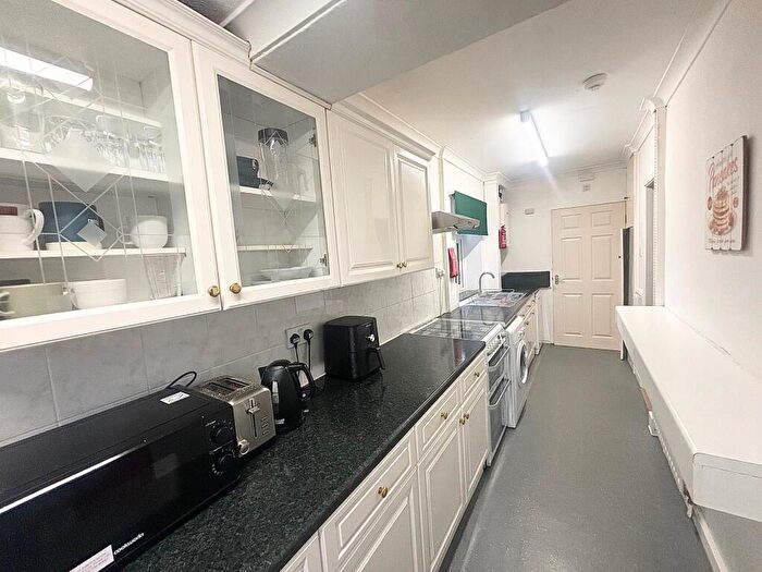 4 Bedroom House To Rent In Atherston Place, Coventry, CV4